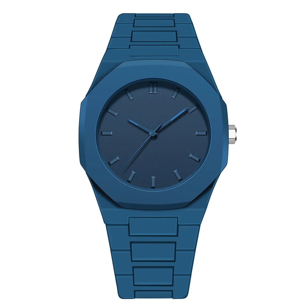 Fashionable Black and White Men's Exquisite Business Waterproof Quartz Watch